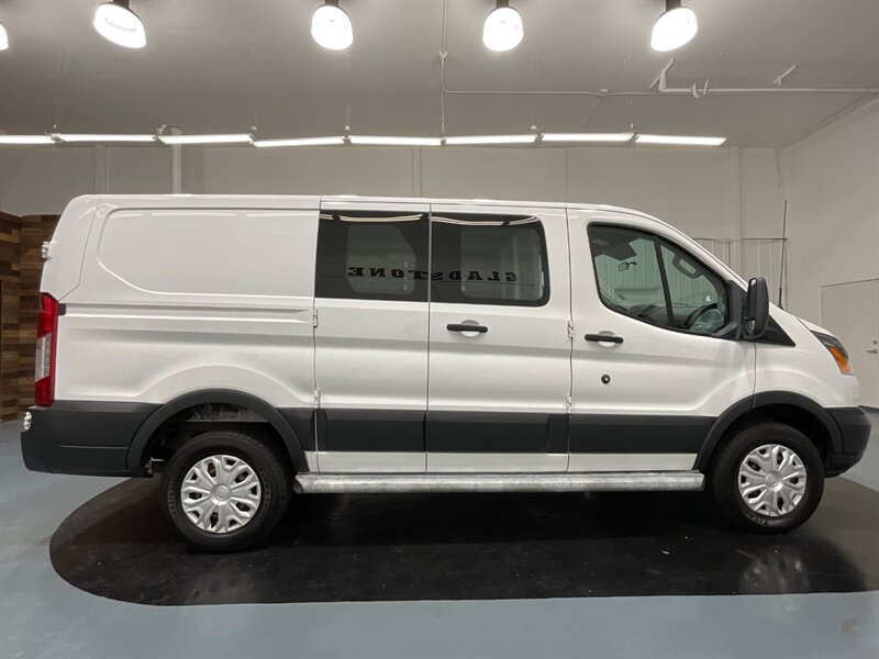 2015 Ford Transit 250 CARGO VAN / 3.7L V6 / LOCAL VAN / 123K MILES  /Low Roof 130inc WB - Photo 4 - Gladstone, OR 97027