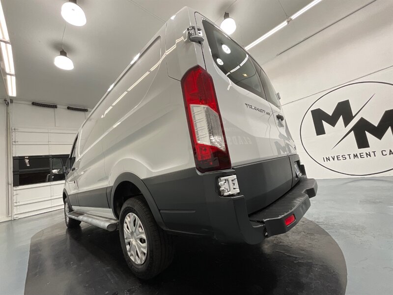 2015 Ford Transit 250 CARGO VAN / 3.7L V6 / LOCAL VAN / 123K MILES  /Low Roof 130inc WB - Photo 44 - Gladstone, OR 97027