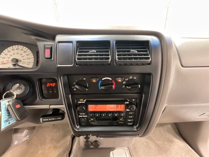 2004 Toyota Tacoma V6 SR5 Double Cab 4X4 / 3.4L V6 / 99K MILES  / FRESH TIMING BELT WATER PUMP SERVICE DONE / LOCAL TRUCK - Photo 20 - Gladstone, OR 97027