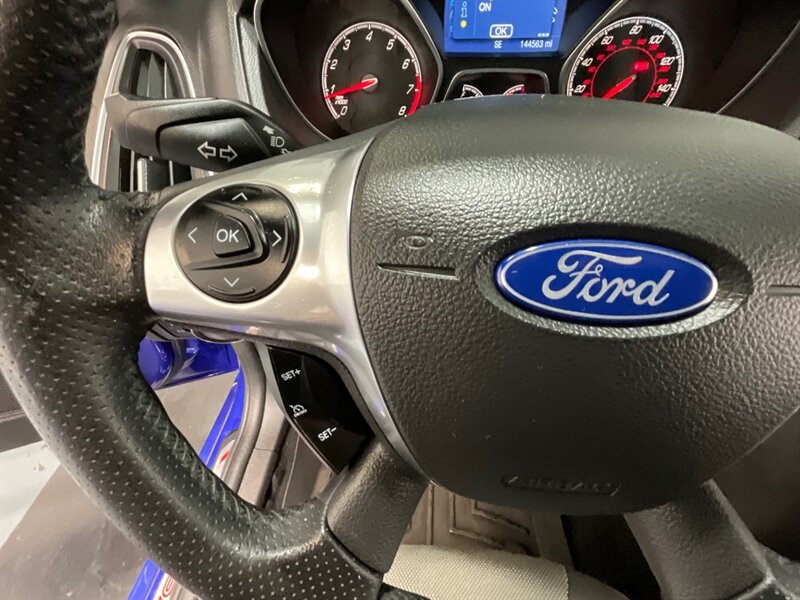 2014 Ford Focus ST Hatch Back / 2.0L 4Cyl ECOBOOST / 1-OWNER  / 6-SPEED MANUAL - Photo 40 - Gladstone, OR 97027