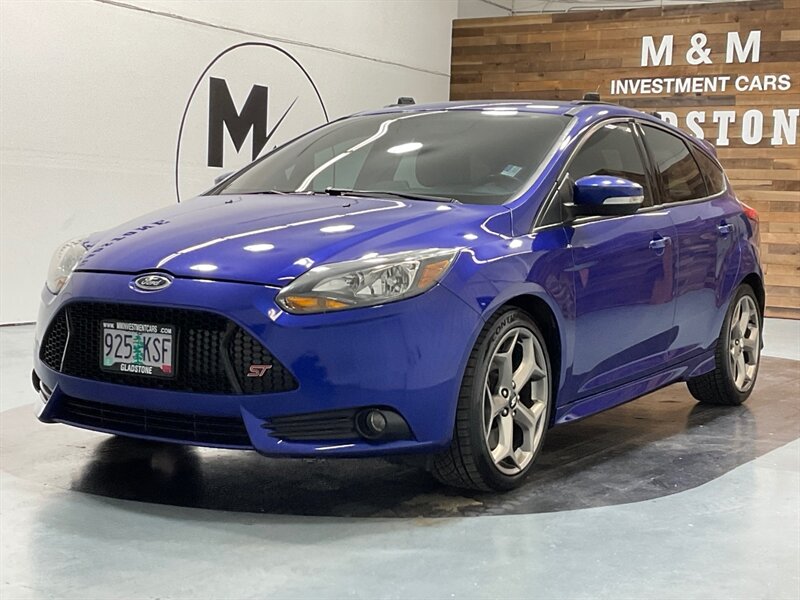 2014 Ford Focus ST Hatch Back / 2.0L 4Cyl ECOBOOST / 1-OWNER  / 6-SPEED MANUAL - Photo 48 - Gladstone, OR 97027