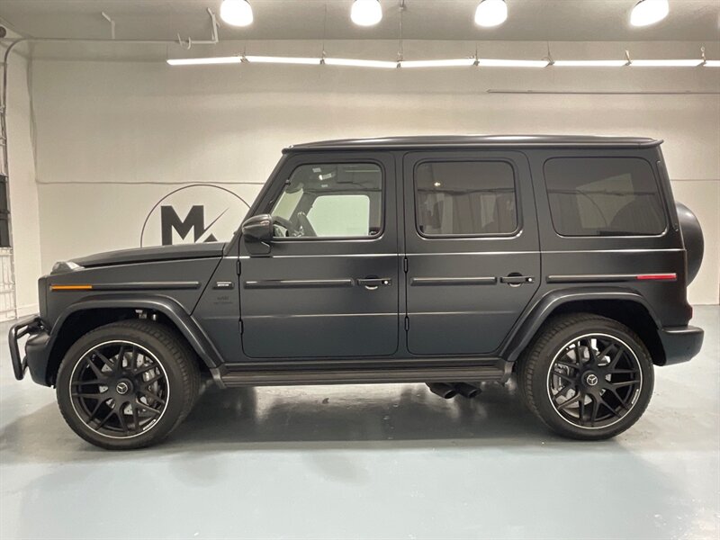 2025 Mercedes-Benz AMG G 63 4WD / 4.0L V8 TwinTurbo /ONLY 1,200 MILES  / 22 " AMG cross spoke forged wheels/MBUX high end Rear Seat Entertainment / Armrest heating / MANUFAKTUR interior package plus / AMG Night Pkg - Photo 3 - Gladstone, OR 97027