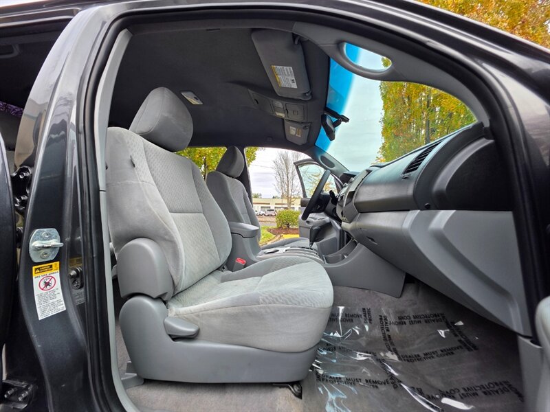 2010 Toyota Tacoma DOUBLE CAB 4X4 / V6 4.0L / NEW TIRES / NEW LIFT  / JUST SERVICED / NO RUST / EXCELLENT CONDITION - Photo 14 - Portland, OR 97217