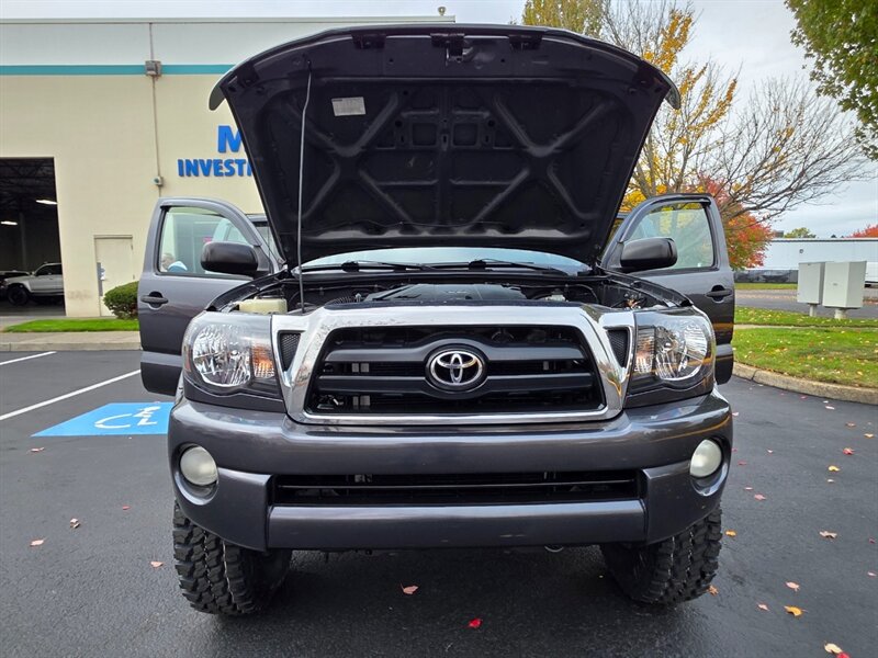 2010 Toyota Tacoma DOUBLE CAB 4X4 / V6 4.0L / NEW TIRES / NEW LIFT  / JUST SERVICED / NO RUST / EXCELLENT CONDITION - Photo 29 - Portland, OR 97217