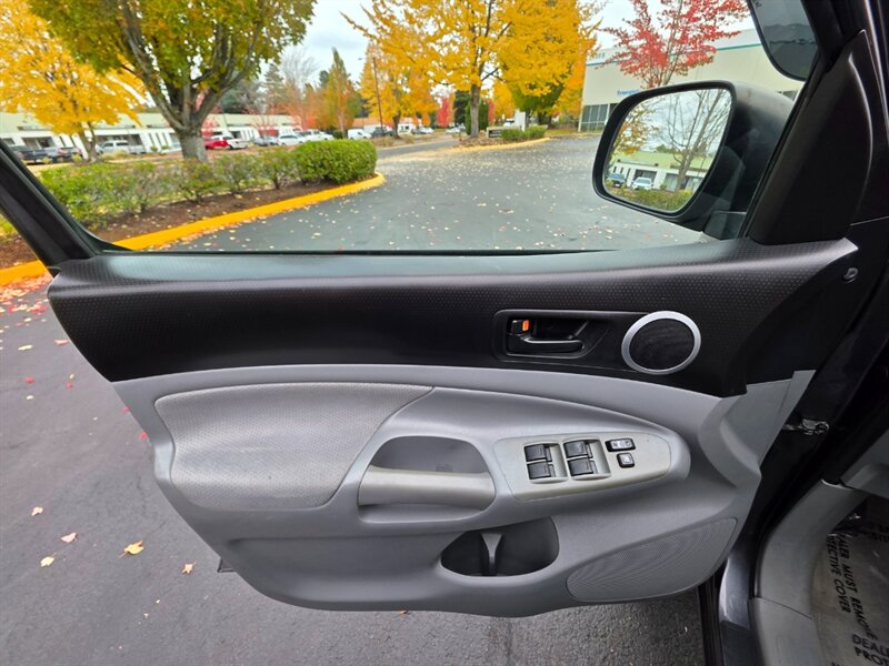 2010 Toyota Tacoma DOUBLE CAB 4X4 / V6 4.0L / NEW TIRES / NEW LIFT  / JUST SERVICED / NO RUST / EXCELLENT CONDITION - Photo 35 - Portland, OR 97217