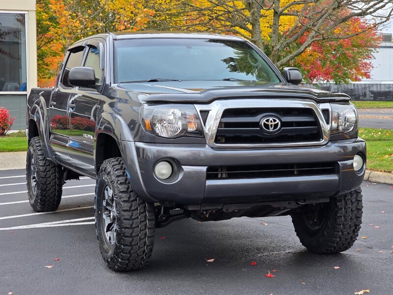 2010 Toyota Tacoma DOUBLE CAB 4X4 / V6 4.0L / NEW TIRES / NEW LIFT  / JUST SERVICED / NO RUST / EXCELLENT CONDITION - Photo 2 - Portland, OR 97217