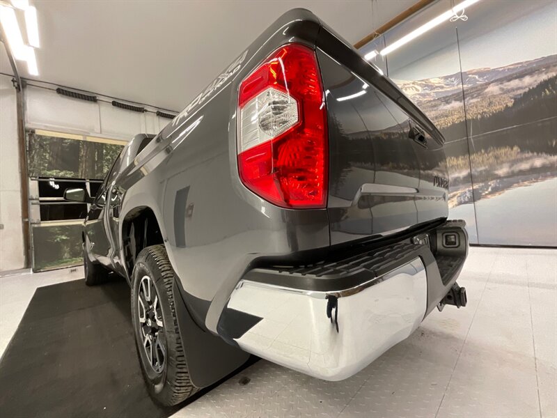 2020 Toyota Tundra SR5 TRD OFF ROAD / 5.7L V8 / 1-OWNER / 15,000 MILE  /LOCAL TRUCK / RUST FREE / BLIND SPOT ALERT / Backup Camera / LIKE NEW CONDITION !! - Photo 27 - Gladstone, OR 97027