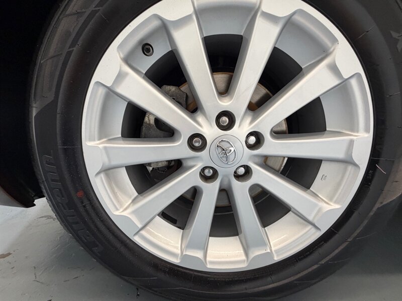 2011 Toyota Venza AWD 4cyl / Leather /Backup Cam /Panoramic Sunroof /Heated Leather Seats /All Wheel Drive - Photo 43 - Gladstone, OR 97027