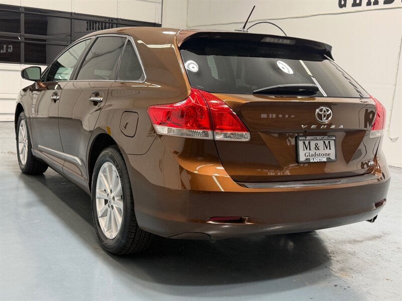 2011 Toyota Venza AWD 4cyl / Leather /Backup Cam /Panoramic Sunroof /Heated Leather Seats /All Wheel Drive - Photo 8 - Gladstone, OR 97027