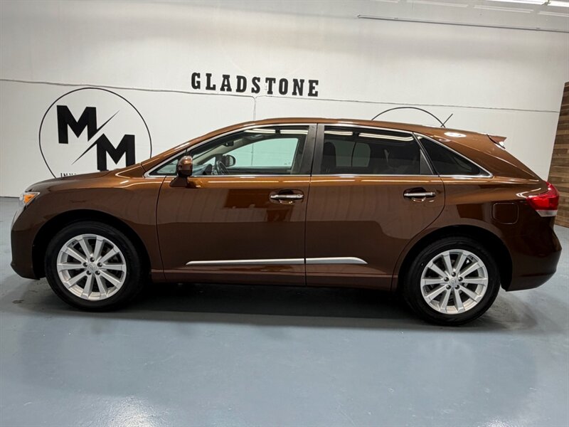 2011 Toyota Venza AWD 4cyl / Leather /Backup Cam /Panoramic Sunroof /Heated Leather Seats /All Wheel Drive - Photo 3 - Gladstone, OR 97027