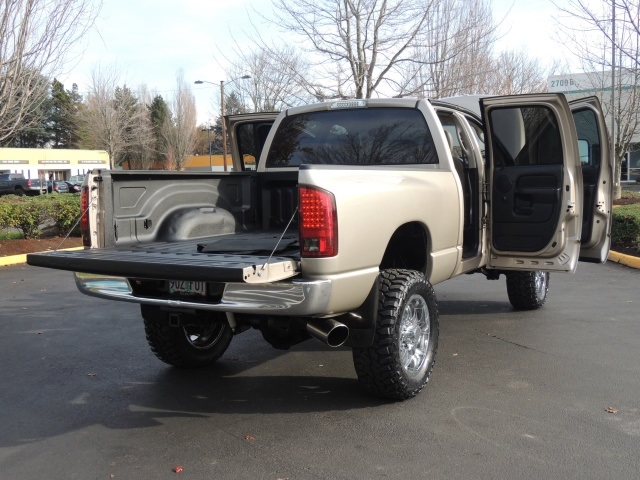 2004 Dodge Ram 2500 SLT 4X4 / 5.9L CUMMINS / 6-SPEED MANUAL / LIFTED !   - Photo 13 - Portland, OR 97217