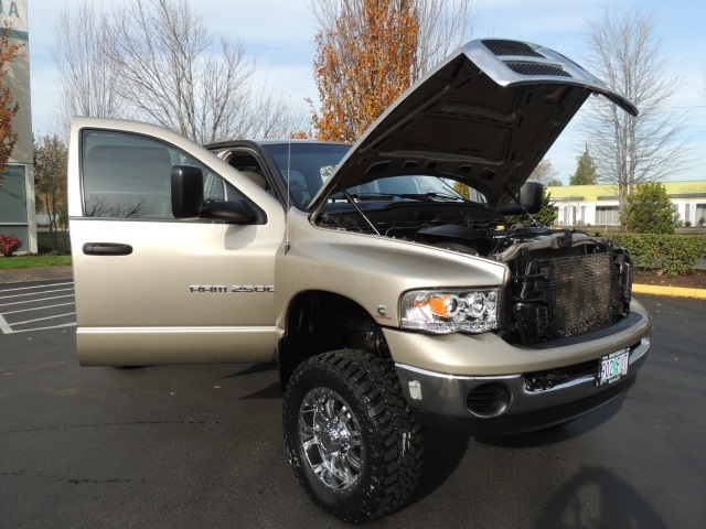 2004 Dodge Ram 2500 SLT 4X4 / 5.9L CUMMINS / 6-SPEED MANUAL / LIFTED !   - Photo 15 - Portland, OR 97217