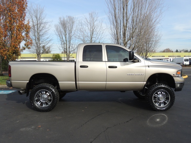 2004 Dodge Ram 2500 SLT 4X4 / 5.9L CUMMINS / 6-SPEED MANUAL / LIFTED !   - Photo 4 - Portland, OR 97217