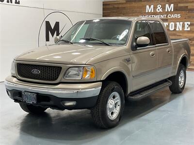 2001 Ford F-150 Lariat Super Crew 4X4 / 5.4L V8 / Sunroof /Leather  / ZERO RUST Truck