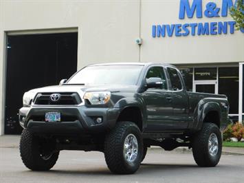 2012 Toyota Tacoma V6 / TRD SPORT / 4X4 / LIFTED LIFTED Truck
