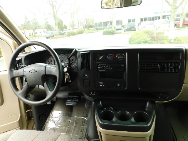 2006 Chevrolet Express 3500 / 12-Passenger Van / V8 / 1-TON / 111k miles   - Photo 33 - Portland, OR 97217