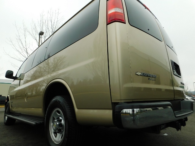 2006 Chevrolet Express 3500 / 12-Passenger Van / V8 / 1-TON / 111k miles   - Photo 12 - Portland, OR 97217