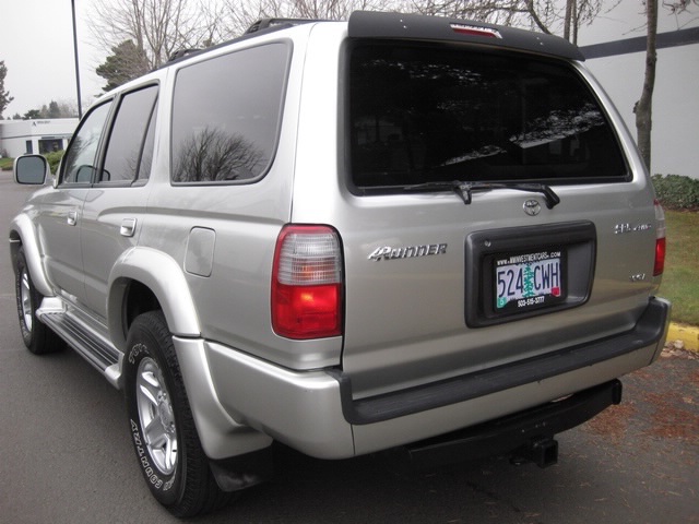 2000 Toyota 4Runner SPORT Edition / 4WD / Hood Scoop / LOW Miles   - Photo 46 - Portland, OR 97217