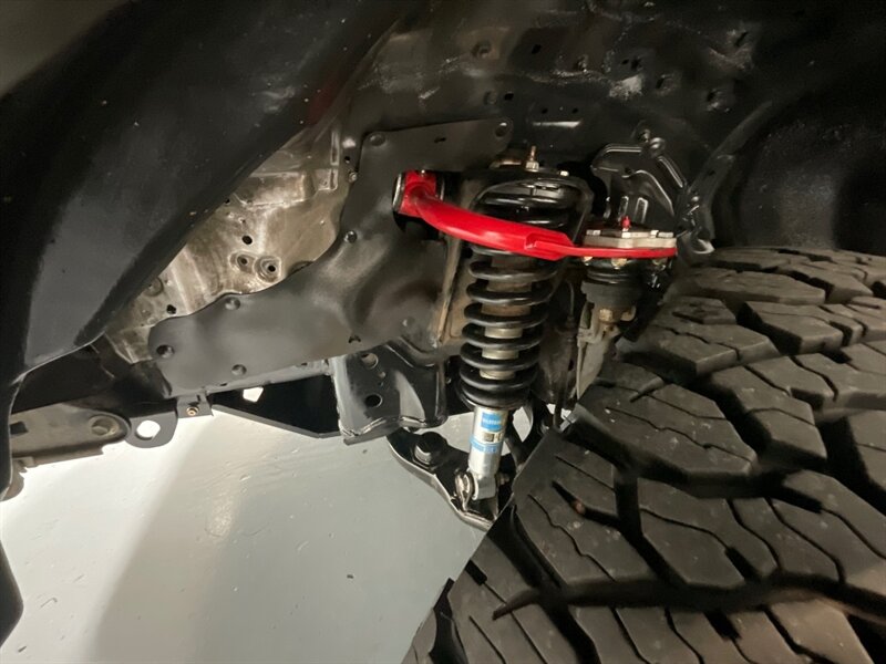 2002 Toyota 4Runner Limited 4X4 / LIFTED TRD WHEELS BF Goodrich Tires / ZERO RUST / Rear diff Locks / Timing Belt Service done - Photo 22 - Gladstone, OR 97027