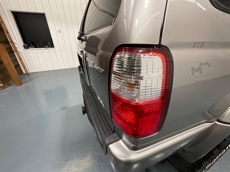 2002 Toyota 4Runner Limited 4X4 / LIFTED TRD WHEELS BF Goodrich Tires / ZERO RUST / Rear diff Locks / Timing Belt Service done - Photo 28 - Gladstone, OR 97027