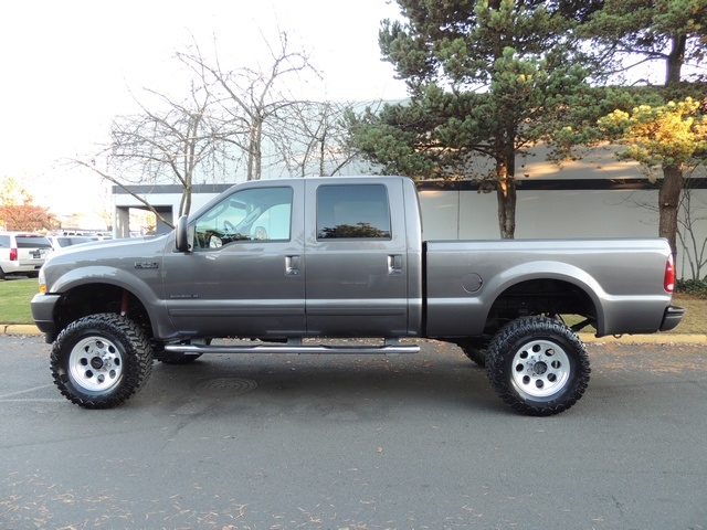 2003 Ford F-250 Super Duty XLT / 4X4 / 7.3L DIESEL/ LIFTED LIFTED