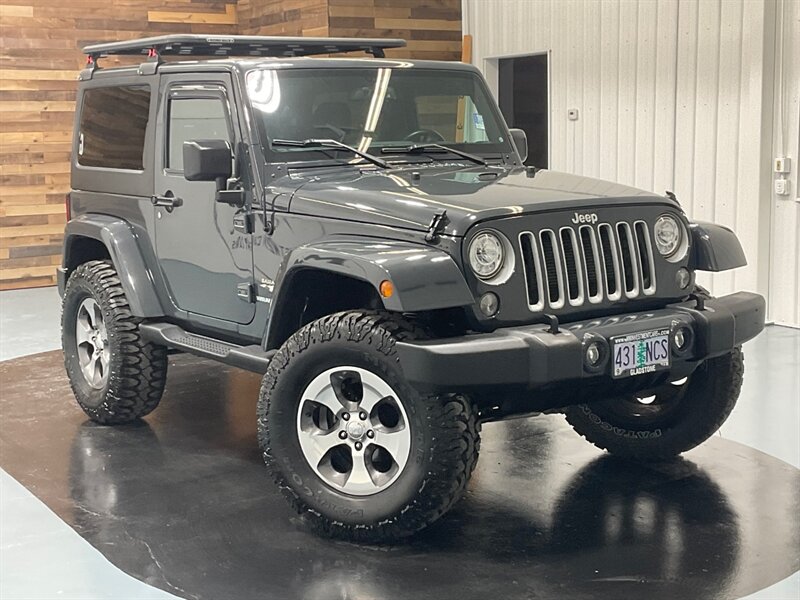 2017 Jeep Wrangler Sahara 2Dr 4X4 / 3.6L V6 / NEW LIFT & TIRES  / HARD TOP / 47K MILES - Photo 2 - Gladstone, OR 97027