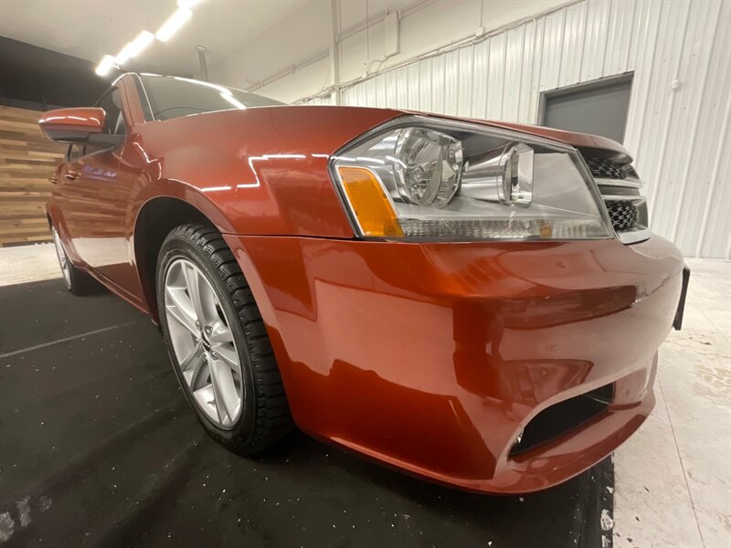 2012 Dodge Avenger SXT Plus Sedan / 3.6L V6 /Navigation/ 81,000 MILES  / Heated Seats / LOCAL OREGON CAR / Backup Camera - Photo 9 - Gladstone, OR 97027