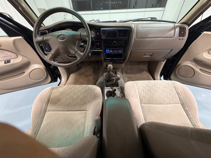 2003 Toyota Tacoma SR5 V6 4X4 5-SPEED MANUAL/OREGON TRUCK w.ZERO RUST /TIMING BELT SERVICE ALREADY DONE - Photo 19 - Gladstone, OR 97027