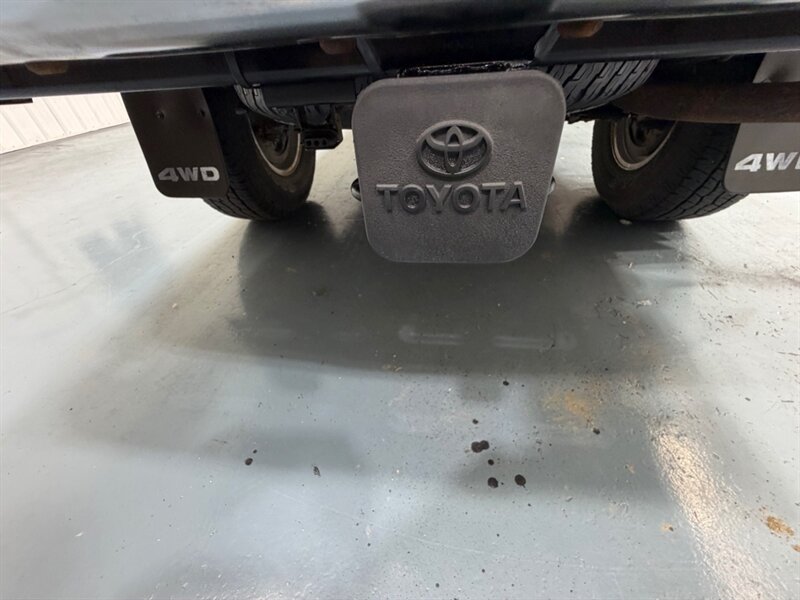 2003 Toyota Tacoma SR5 V6 4X4 5-SPEED MANUAL/OREGON TRUCK w.ZERO RUST /TIMING BELT SERVICE ALREADY DONE - Photo 22 - Gladstone, OR 97027
