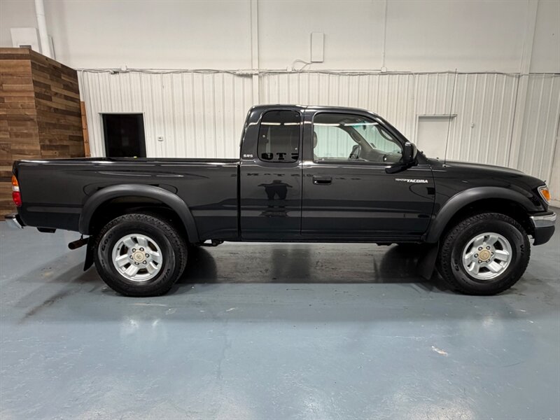 2003 Toyota Tacoma SR5 V6 4X4 5-SPEED MANUAL/OREGON TRUCK w.ZERO RUST /TIMING BELT SERVICE ALREADY DONE - Photo 4 - Gladstone, OR 97027