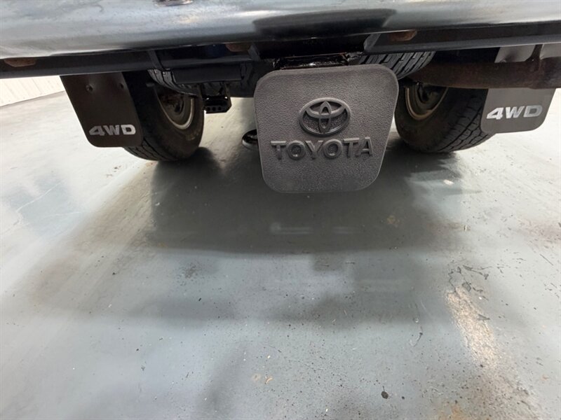 2003 Toyota Tacoma SR5 V6 4X4 5-SPEED MANUAL/OREGON TRUCK w.ZERO RUST /TIMING BELT SERVICE ALREADY DONE - Photo 22 - Gladstone, OR 97027