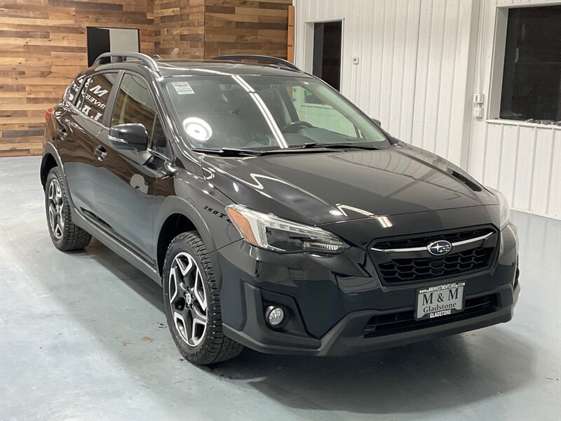 2018 Subaru Crosstrek 2.0i Limited Wagon AWD / Leather / 43K MILES  / Navigation & Backup Camera / Heated Seats / Sunroof - Photo 2 - Gladstone, OR 97027