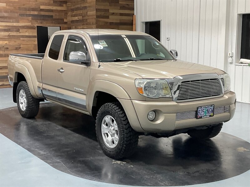 2006 Toyota Tacoma V6 SR5 4X4 / 6-SPEED MANUAL / 119K MILES  / LOCAL OREGON TRUCK - Photo 2 - Gladstone, OR 97027