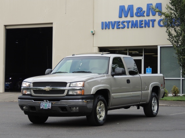 2005 Chevrolet Silverado 1500 LS / 4X4 / 4-Door / Sunroof / 5.3L 8Cyl Gas