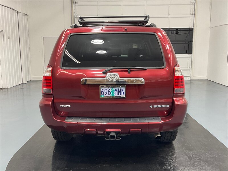 2007 Toyota 4Runner SR5 Sport Utility 4X4 / 4.0L V6 / Sunroof / CLEAN  / RUST FREE / Excel Cond - Photo 7 - Gladstone, OR 97027