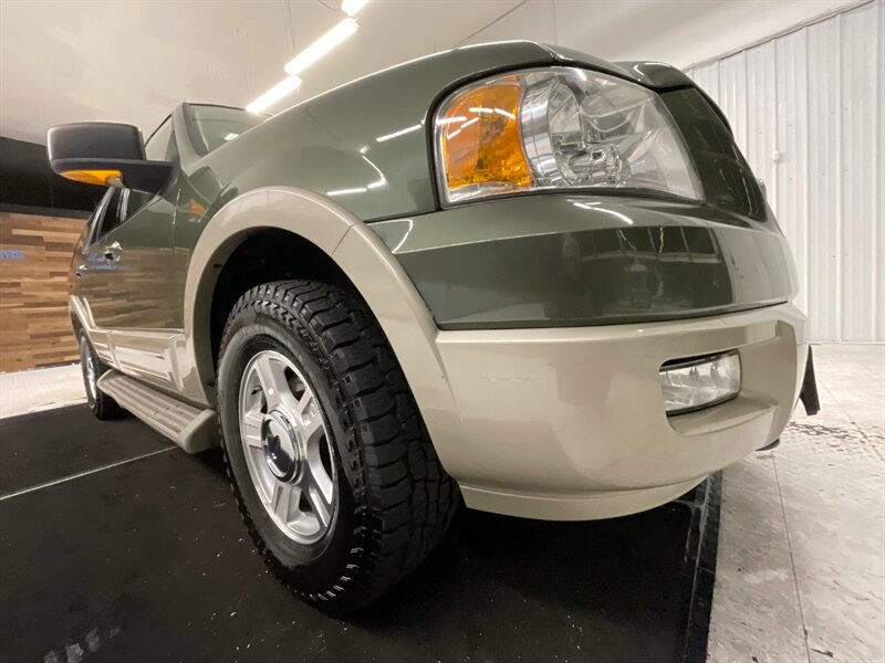 2005 Ford Expedition Eddie Bauer 4X4 / 5.4L V8 / 3rd Row / Local  / Leather & Sunroof / Captain Chairs - Photo 10 - Gladstone, OR 97027