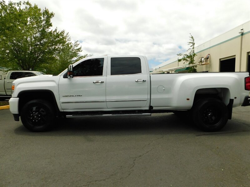 2017 GMC Sierra 3500 Denali DUALLY / 4X4 / 6.6L DURAMAX DIESEL / 1-TON   - Photo 3 - Portland, OR 97217