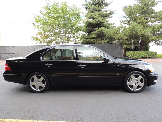 2004 Lexus LS 430 Luxury Sedan / Navigation / Fully Loaded/ MINT   - Photo 4 - Portland, OR 97217