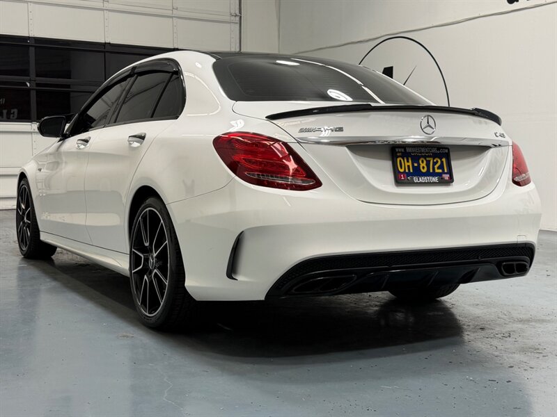 2018 Mercedes-Benz AMG C 43 Twin Turbo V6 Panoramic Sunroof 56K MILES /Navigation & Backup Camera - Photo 7 - Gladstone, OR 97027