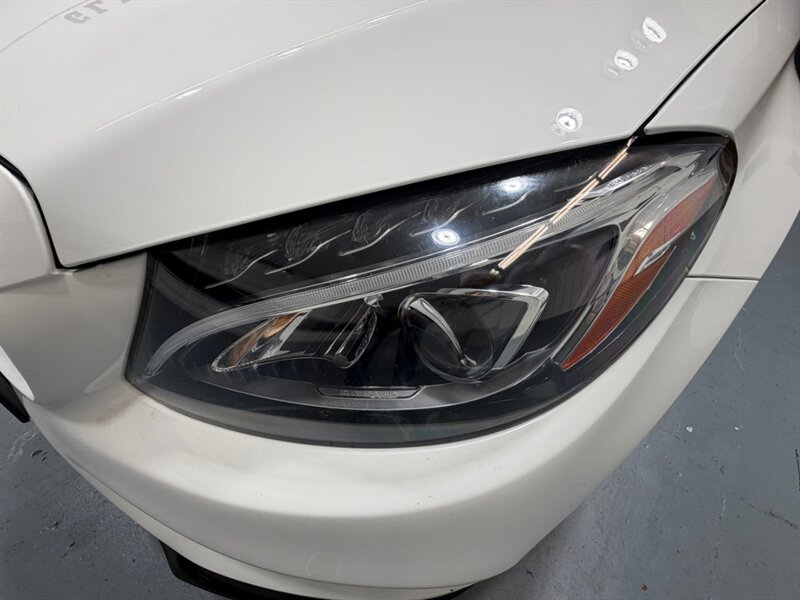 2018 Mercedes-Benz AMG C 43 Twin Turbo V6 Panoramic Sunroof 56K MILES /Navigation & Backup Camera - Photo 26 - Gladstone, OR 97027