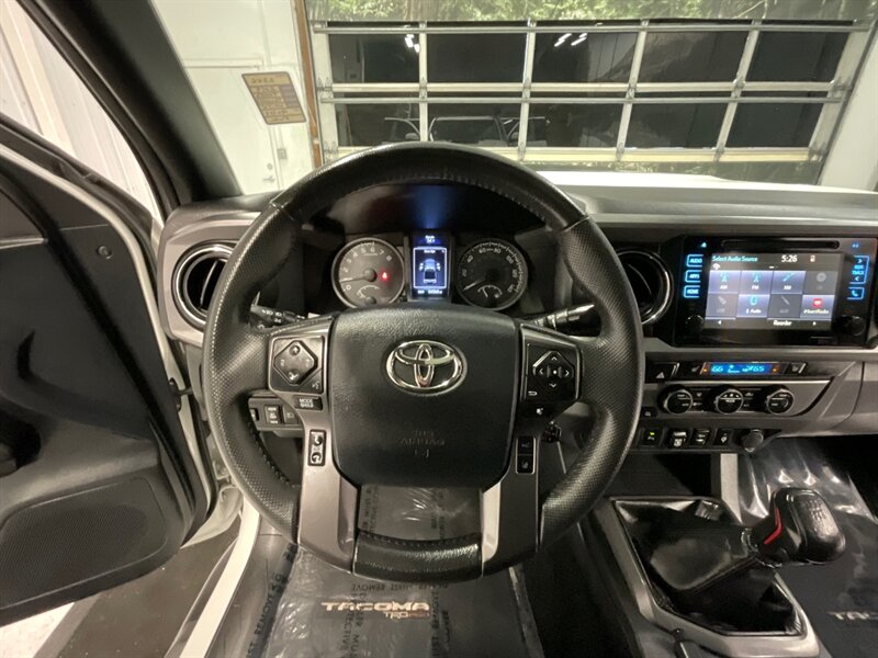 2019 Toyota Tacoma TRD Pro 4X4 / 3.5L V6 / 6-Speed Manual / Leather  / Leather & Heated Seats - Photo 39 - Gladstone, OR 97027