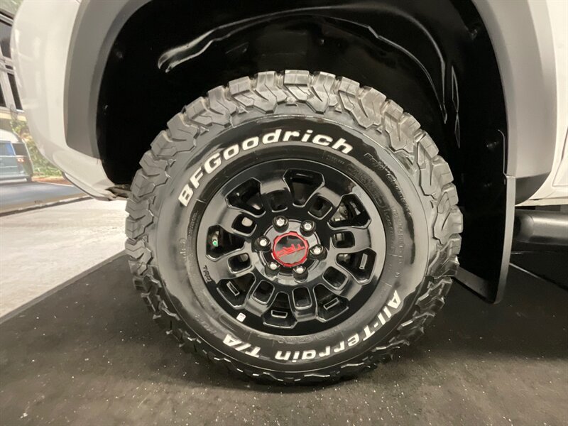 2019 Toyota Tacoma TRD Pro 4X4 / 3.5L V6 / 6-Speed Manual / Leather  / Leather & Heated Seats - Photo 20 - Gladstone, OR 97027