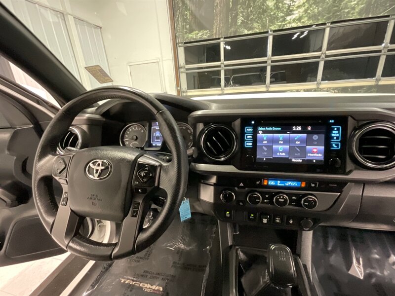 2019 Toyota Tacoma TRD Pro 4X4 / 3.5L V6 / 6-Speed Manual / Leather  / Leather & Heated Seats - Photo 14 - Gladstone, OR 97027