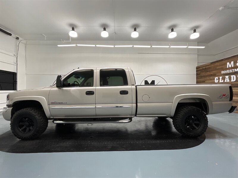 2007 GMC Sierra 2500 SLT Crew Cab 4X4 / 6.6L DIESEL / LBZ MOTOR / CLEAN  / Leather heated Seats / RUST FREE - Photo 3 - Gladstone, OR 97027