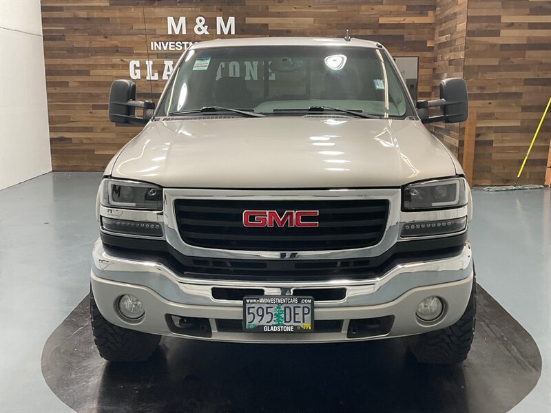 2007 GMC Sierra 2500 SLT Crew Cab 4X4 / 6.6L DIESEL / LBZ MOTOR / CLEAN  / Leather heated Seats / RUST FREE - Photo 6 - Gladstone, OR 97027