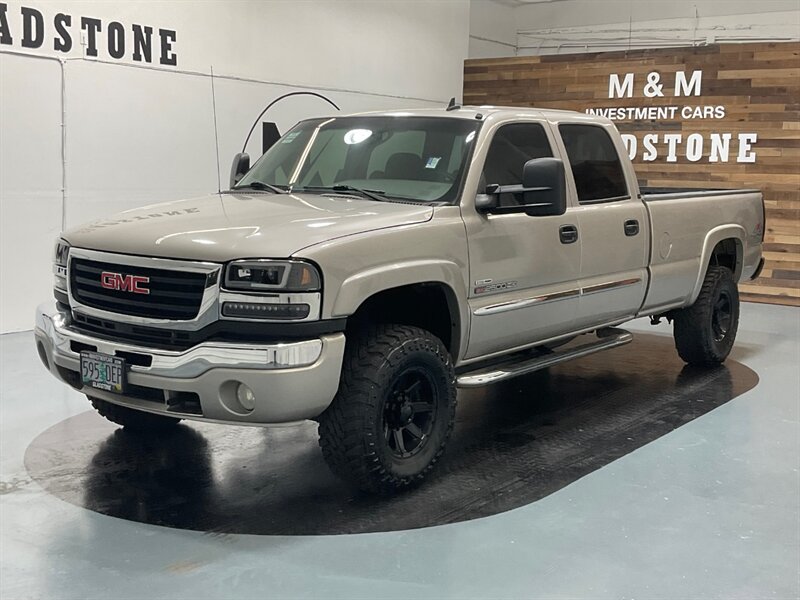 2007 GMC Sierra 2500 SLT Crew Cab 4X4 / 6.6L DIESEL / LBZ MOTOR / CLEAN  / Leather heated Seats / RUST FREE - Photo 1 - Gladstone, OR 97027