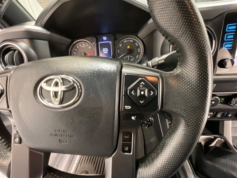 2019 Toyota Tacoma TRD Off-Road / 6 SPEED MANUAL / LIFTED / CEMENT  / LOCAL RUST FREE / Excel Cond - Photo 36 - Gladstone, OR 97027