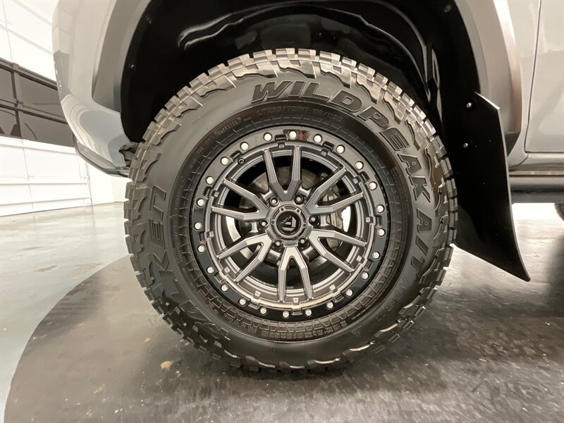 2019 Toyota Tacoma TRD Off-Road / 6 SPEED MANUAL / LIFTED / CEMENT  / LOCAL RUST FREE / Excel Cond - Photo 23 - Gladstone, OR 97027