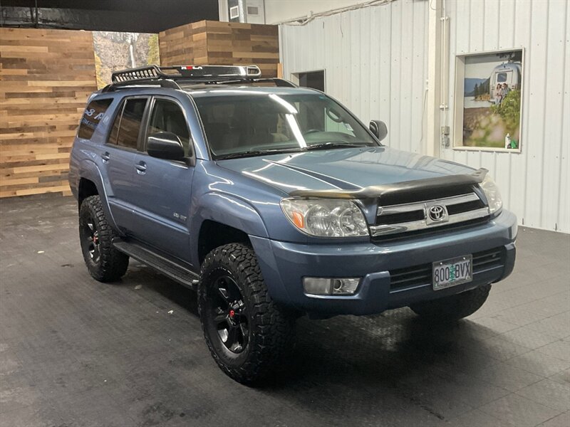 2005 Toyota 4Runner SR5 4X4 / 4.0L V6 / 1-OWNER / NEW LIFT WHEELS TIRE  1-OWNER LOCAL OREGON SUV / RUST FREE / NEW BF GOODRICH TIRES / 128,000 MILES - Photo 2 - Gladstone, OR 97027