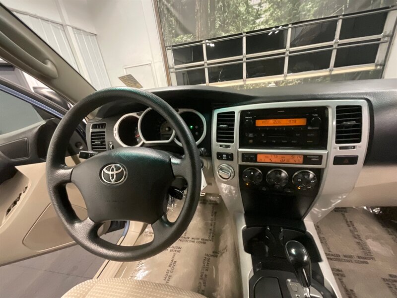 2005 Toyota 4Runner SR5 4X4 / 4.0L V6 / 1-OWNER / NEW LIFT WHEELS TIRE  1-OWNER LOCAL OREGON SUV / RUST FREE / NEW BF GOODRICH TIRES / 128,000 MILES - Photo 19 - Gladstone, OR 97027